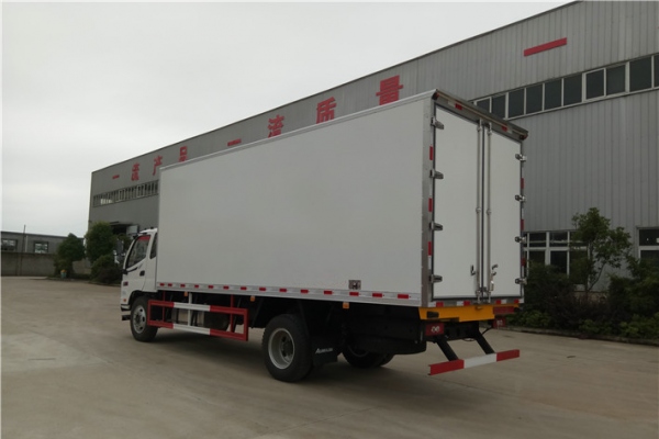 福田欧马可3冷藏车（厢长6米1）