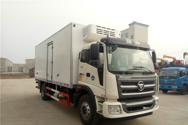 福田瑞沃6.7米冷藏车