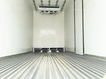 东风天龙前四后八9.6米冷藏车