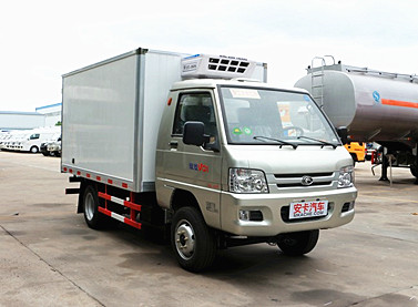 福田驭菱2.9米冷藏车（后双轮）