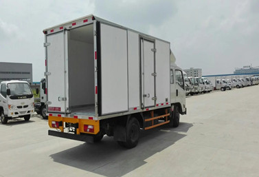 江铃宽体凯锐冷藏车（国五5.1米）
