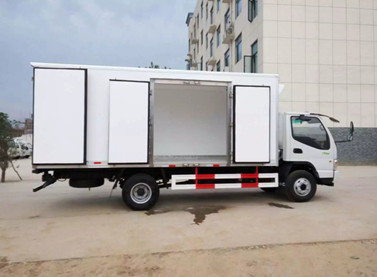 江淮5.1米冷藏车