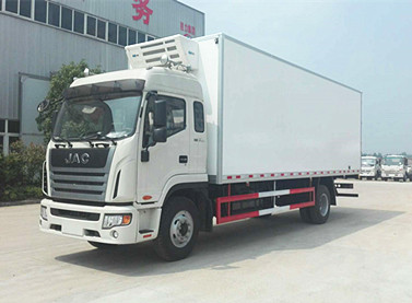 江淮格尔发7.6米冷藏车