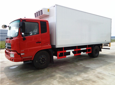 东风天锦6.55米冷藏车