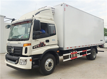 欧马可7.6米冷藏车