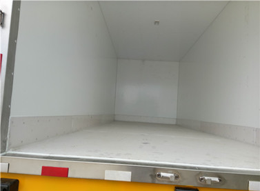福田欧马可冷藏车（厢长6995）