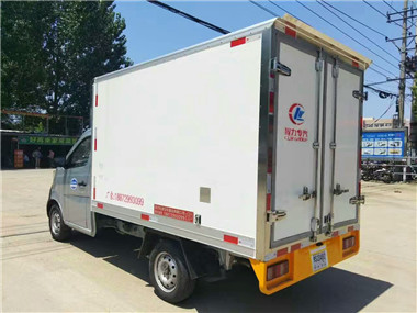 载2吨病死尸无害化处理车