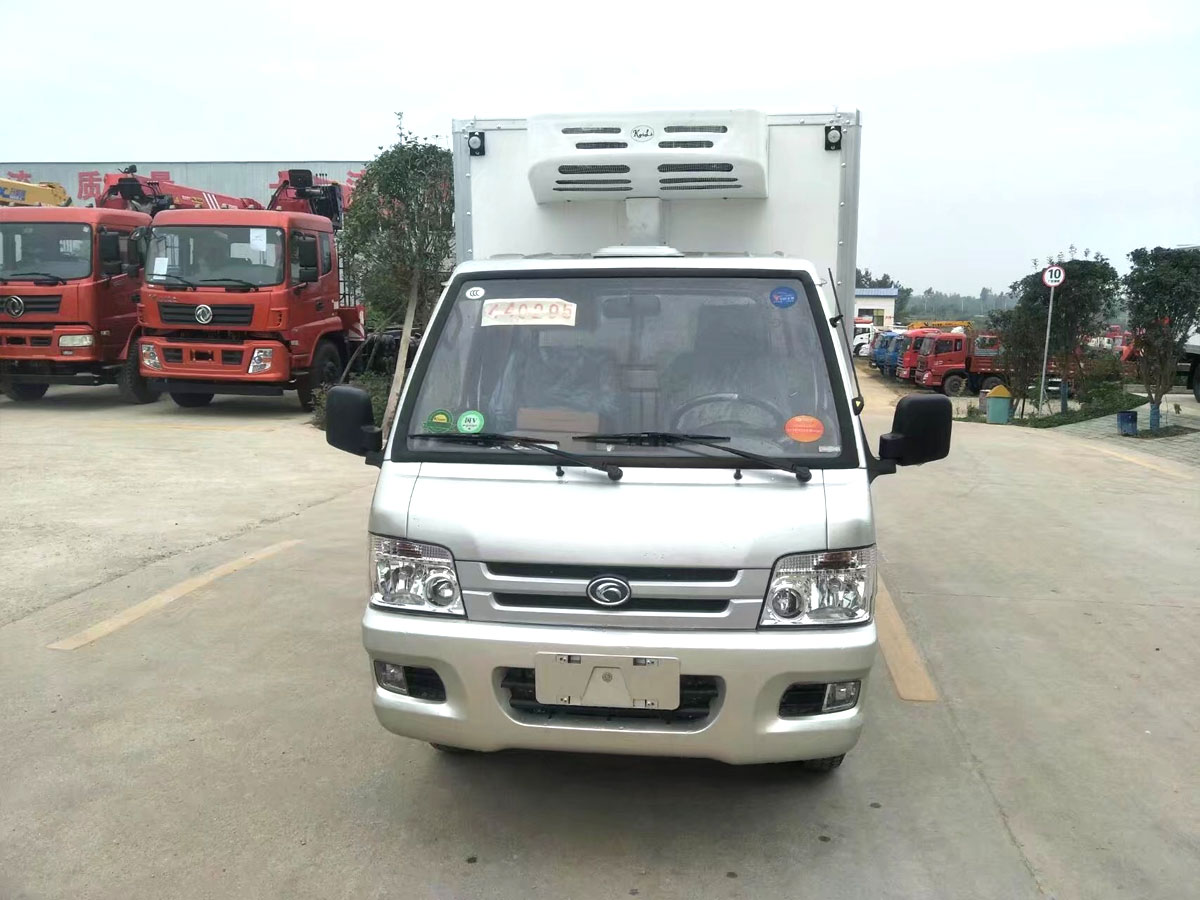 福田驭菱2.6米冷藏车