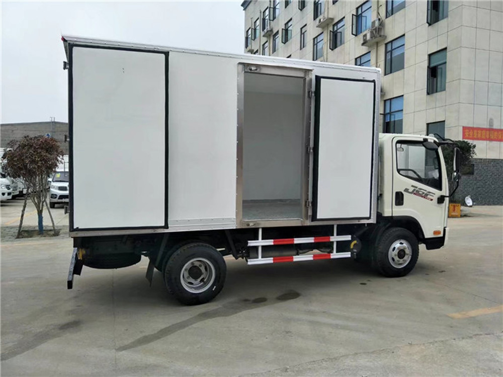 解放J6F 4.2米冷藏车