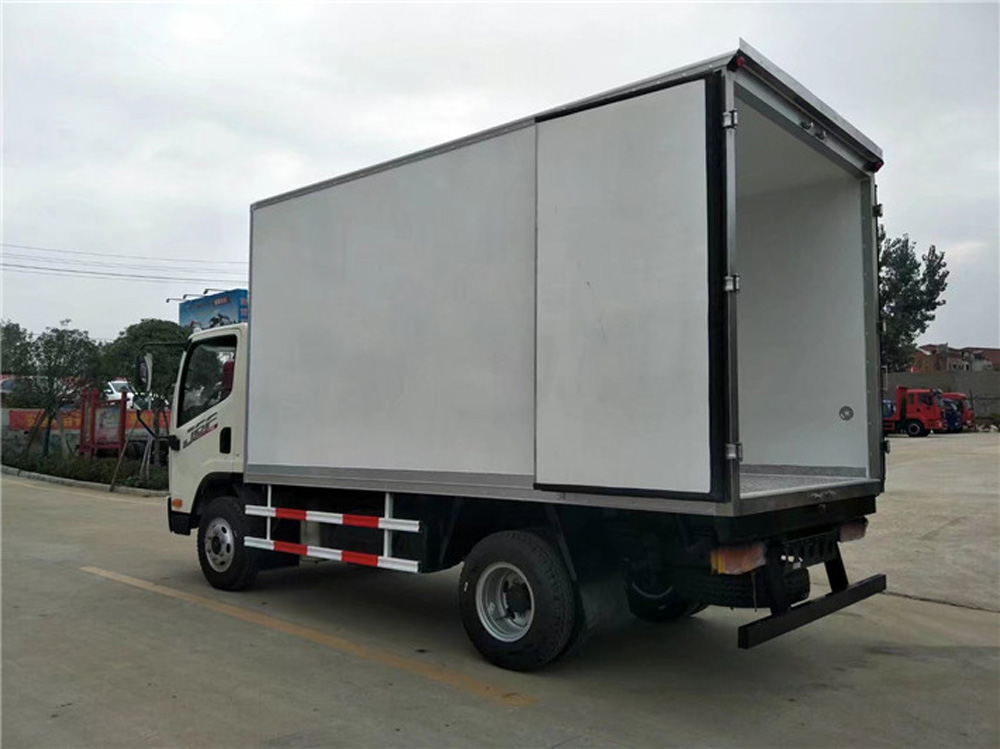 解放J6F 4.2米冷藏车