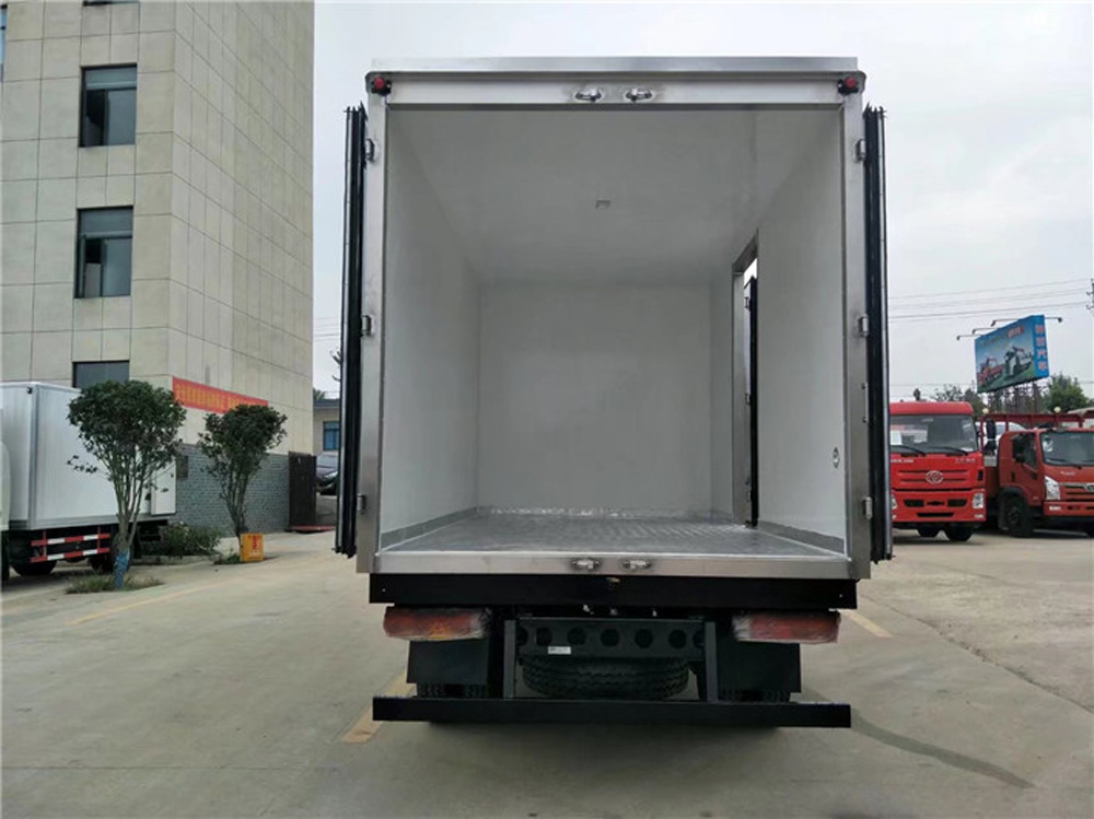 解放J6F 4.2米冷藏车
