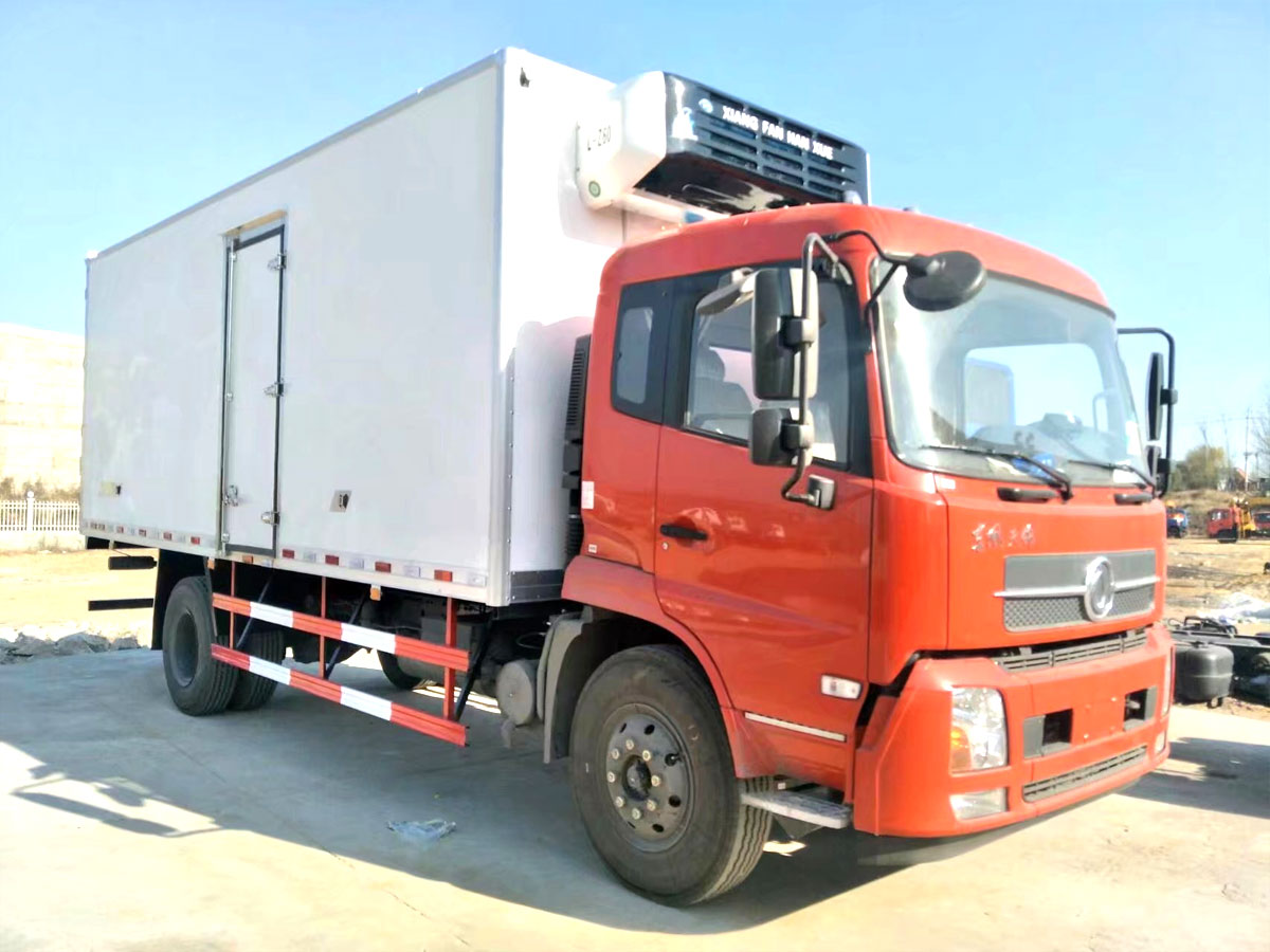 东风天锦冷藏车（5.2-6.4米）