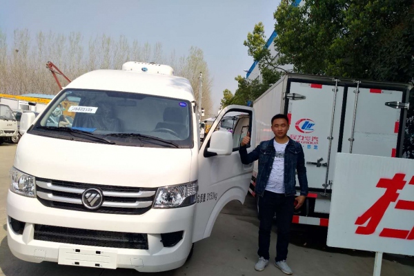 福田G7面包冷藏车