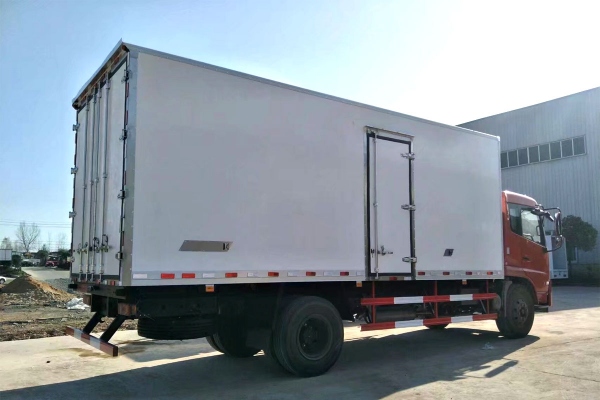 东风天锦冷藏车（5.2-6.4米）