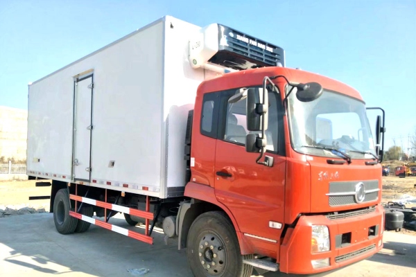 东风天锦冷藏车（5.2-6.4米）