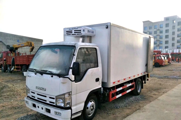 庆铃五十铃600P无公害处理车