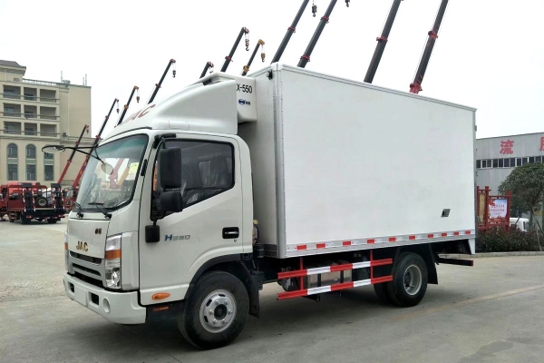 江淮帅铃4.2米宽体冷藏车