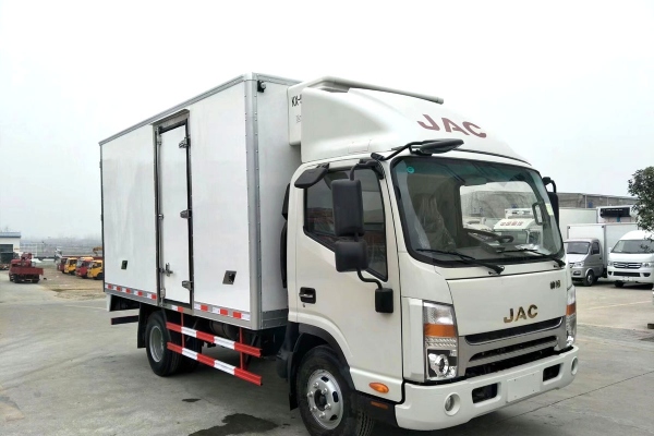 江淮帅铃4.2米宽体冷藏车