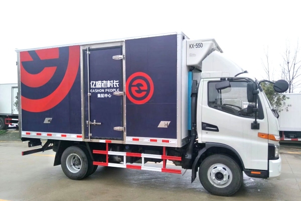 江淮骏铃V6 4.2米冷藏车