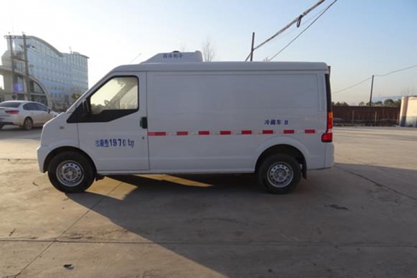 东风小康面包冷藏车