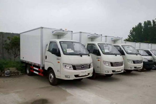 福田康瑞KQ1(后双轮)冷藏车