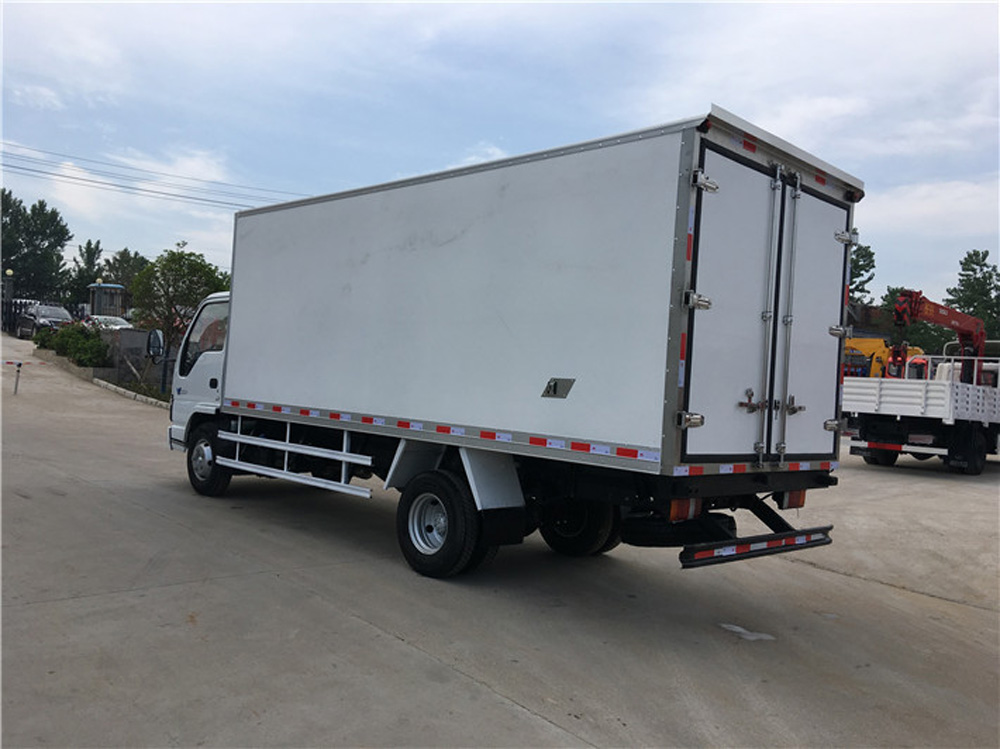 五十铃600P 5米冷藏车
