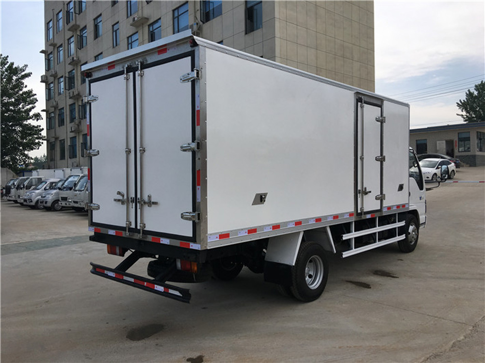 五十铃600P 5米冷藏车