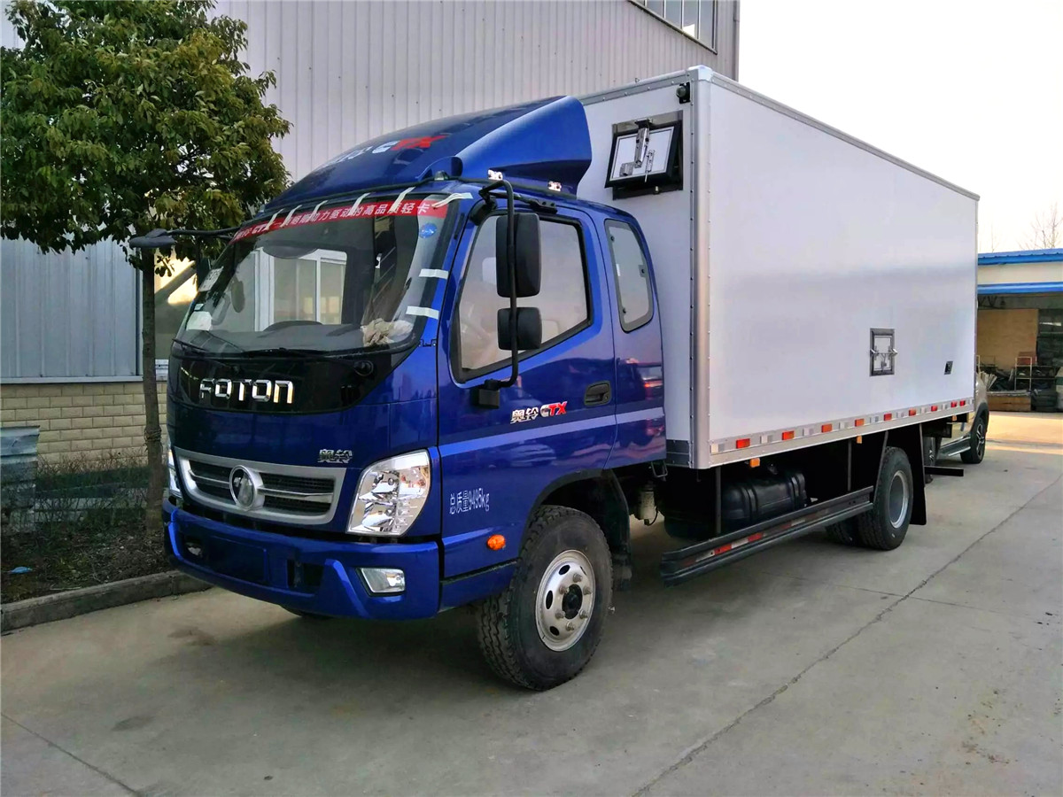 福田奥铃6.65米冷藏车