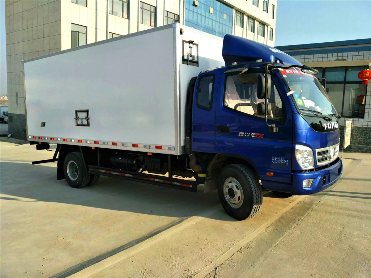 福田奥铃6.65米冷藏车