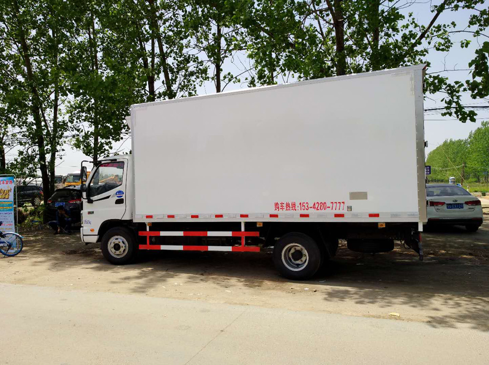 福田欧马可3冷藏车（厢长5.1米）