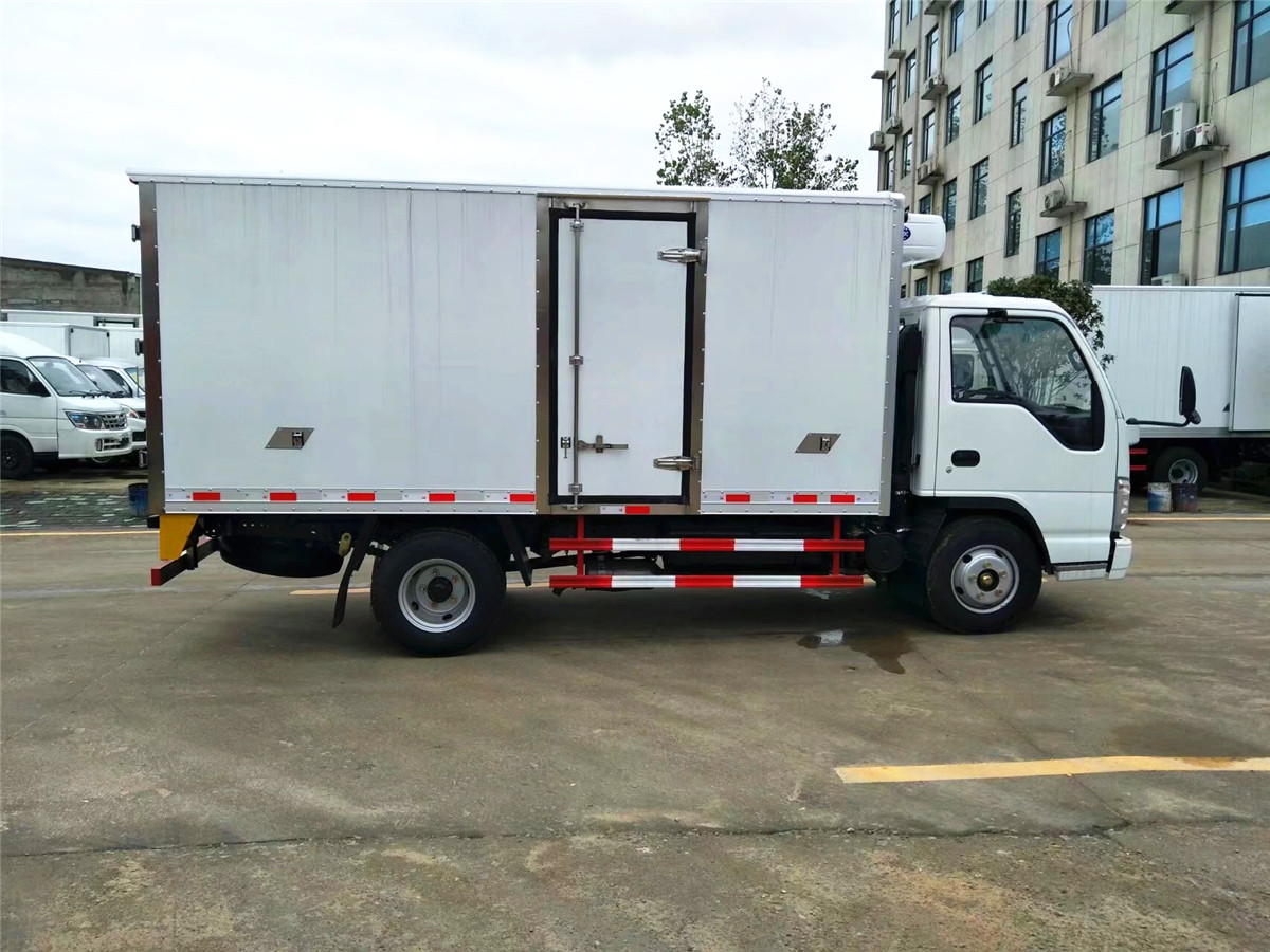不超重推荐庆铃五十铃4.2米单排100P冷藏车