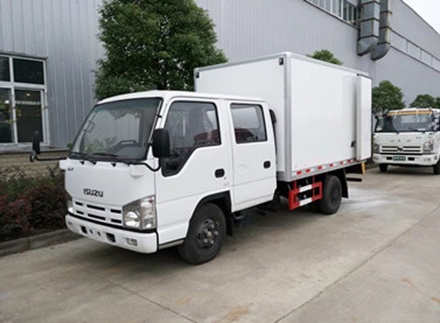 庆铃五十铃双排冷藏车