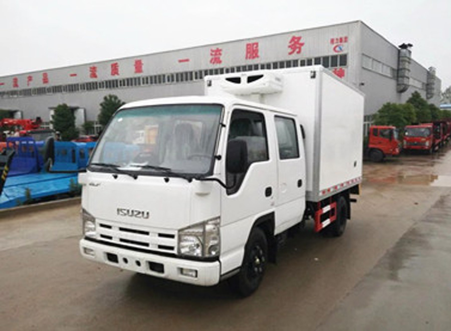 庆铃五十铃双排冷藏车