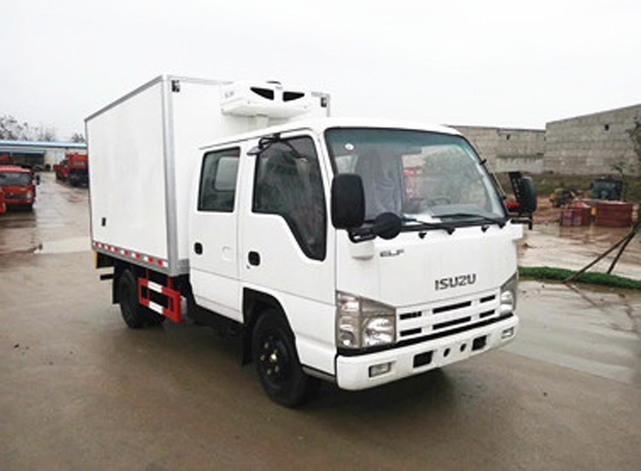 庆铃五十铃双排冷藏车