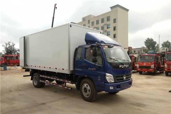 福田奥铃6.1米冷藏车