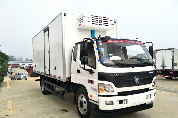 福田欧马可3冷藏车（厢长5米6）