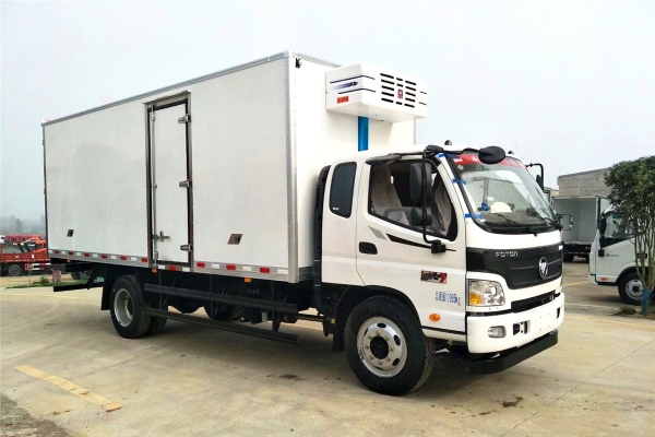 福田欧马可3冷藏车（厢长5米6）