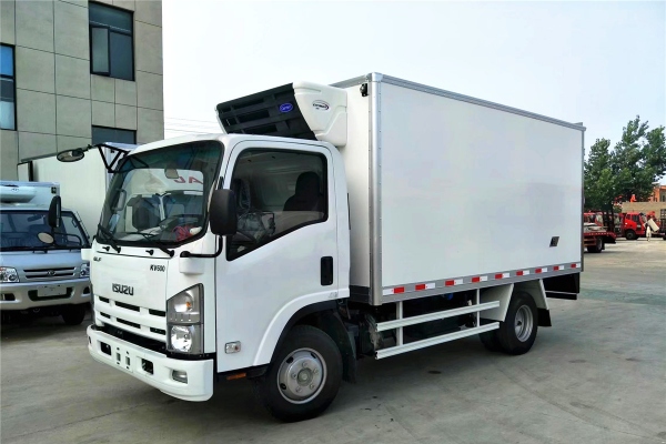 庆铃五十铃600P蓝牌冷藏车