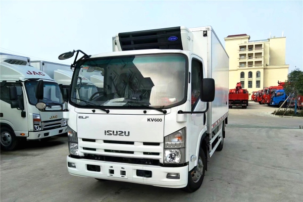 庆铃五十铃600P蓝牌冷藏车