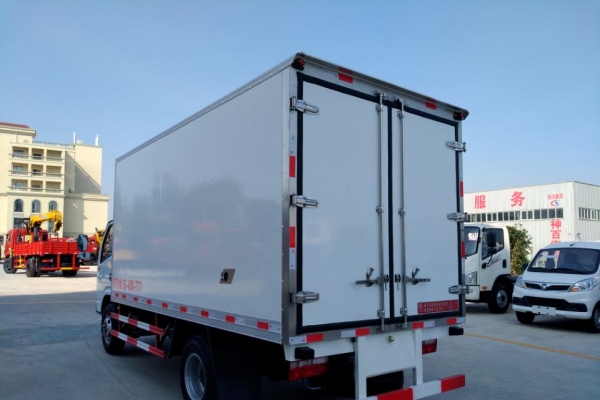 不超重推荐东风4米国五蓝牌冷藏车