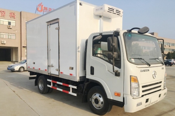 大运4.2米单排冷藏车