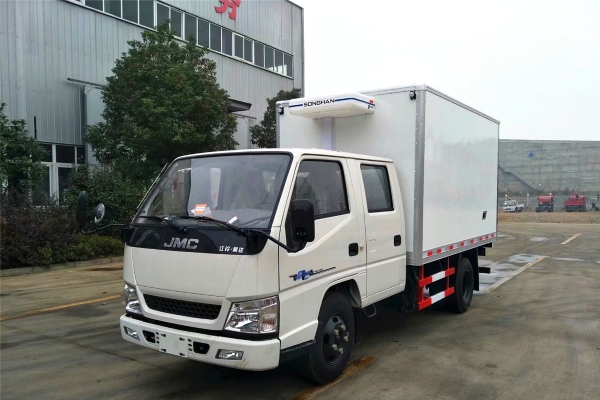 江铃双排五十铃冷藏车