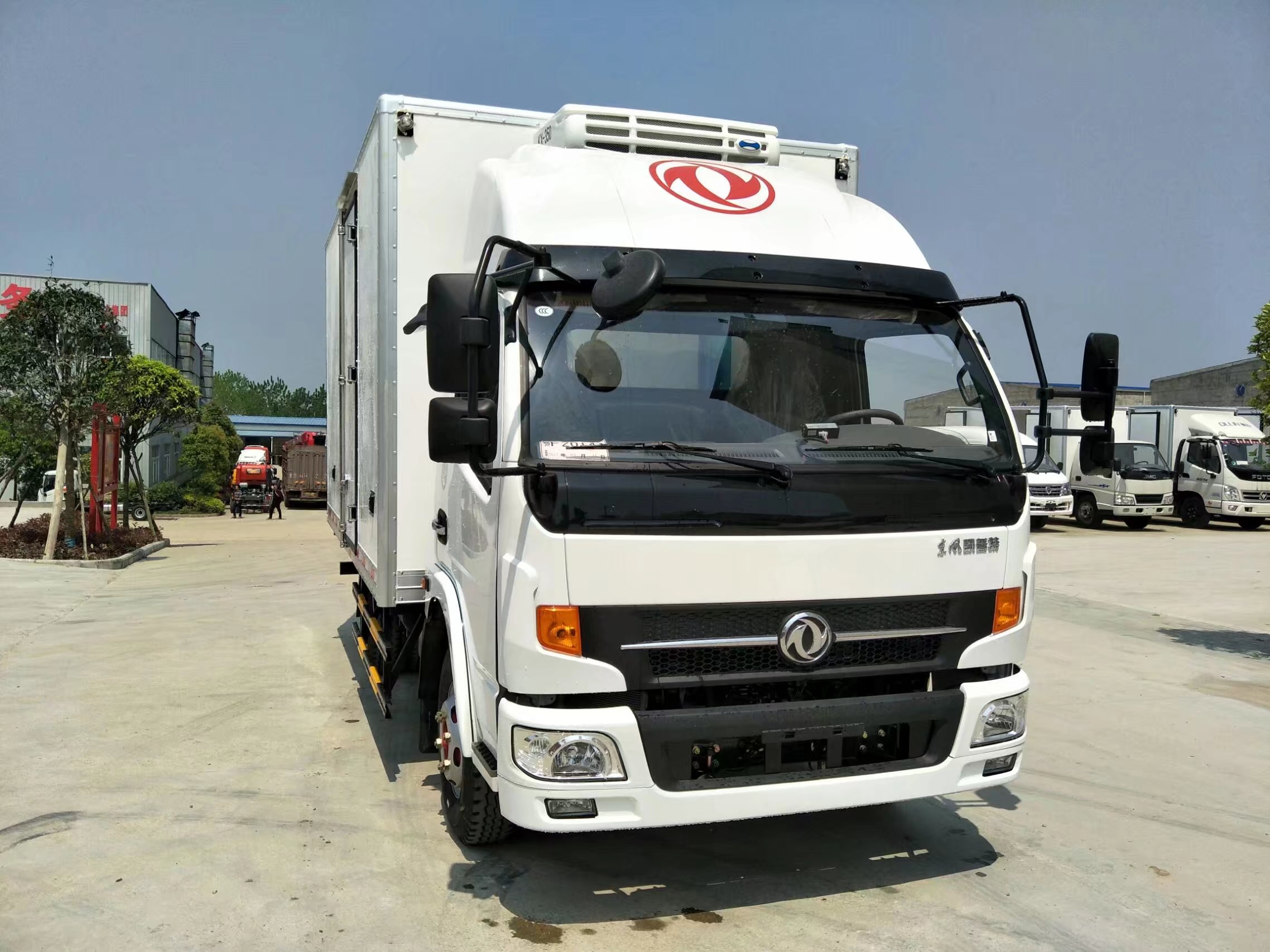 东风经典凯普特4.2米冷藏车