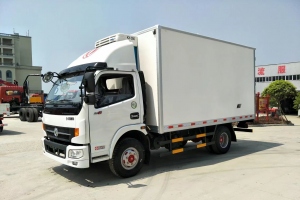 东风经典凯普特4.2米冷藏车