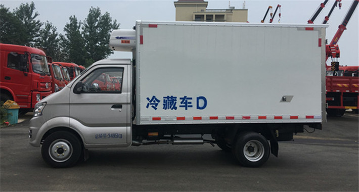 长安跨越单轮2.53米冷藏车