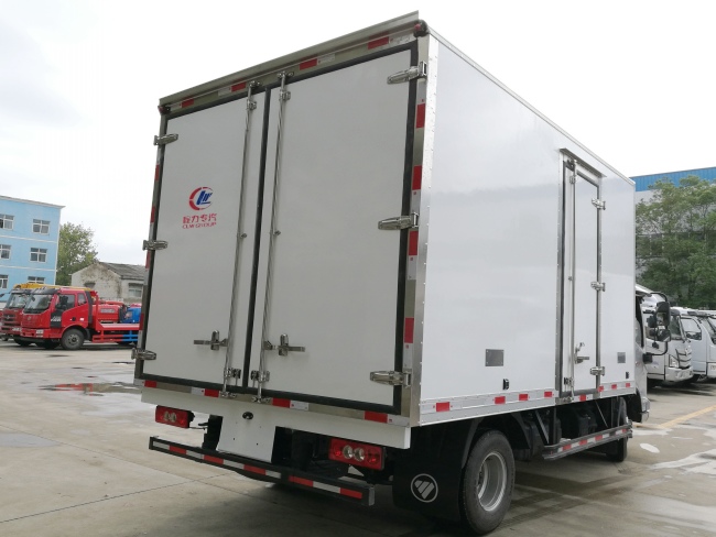 福田奥铃M4新款CTS国五4.2米冷藏车