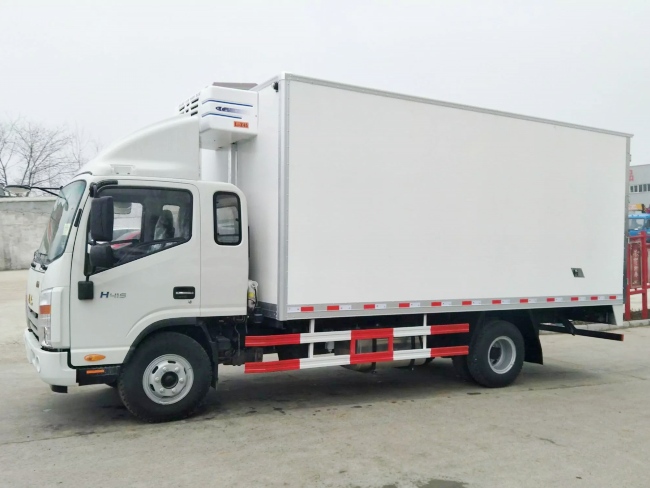 江淮帅铃一排半冷藏车(厢长5.2米)