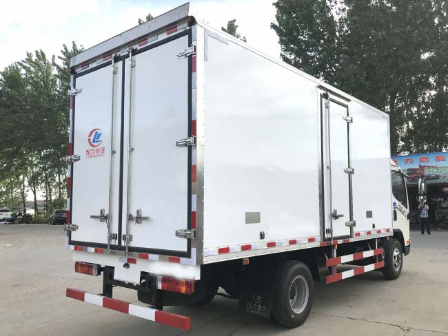 解放J6F冷藏车(厢长5.2米)