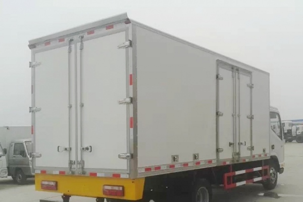 江淮帅铃单排冷藏车(厢长5.2米)