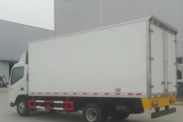 江淮帅铃单排冷藏车(厢长5.2米)